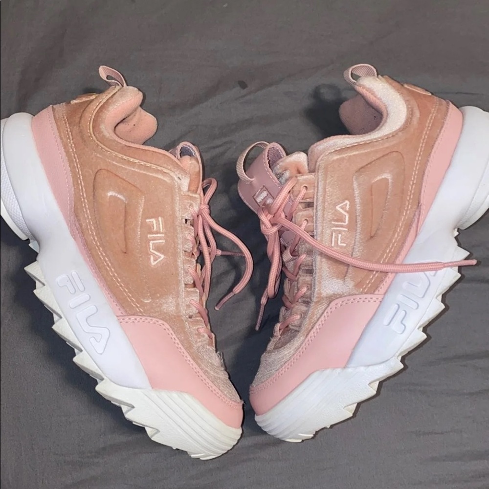 Baby pink velvet filas